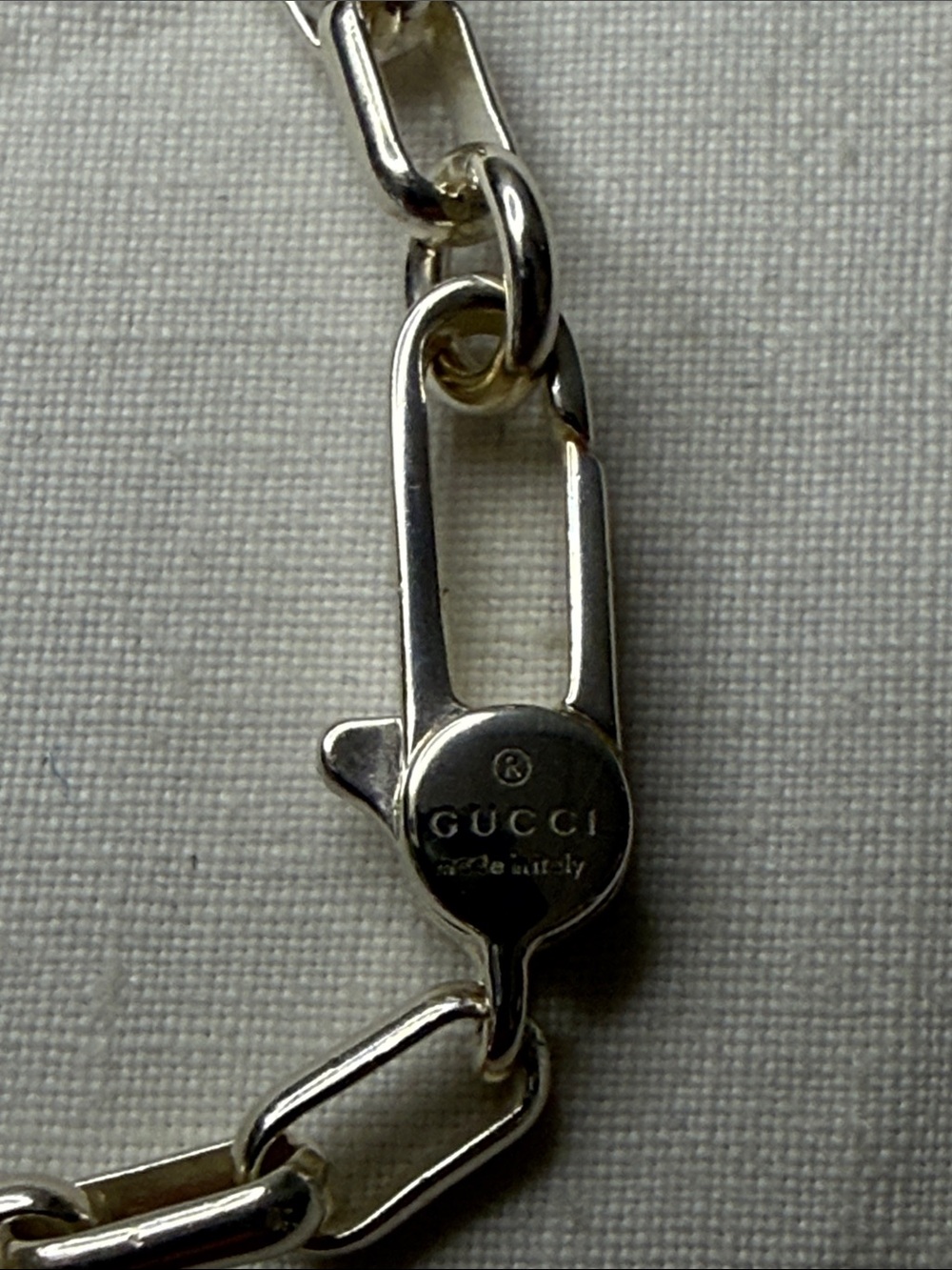 Gucci Interlocking G Sterling Silver Pendant Necklace 19" Chain - Picture 6 of 7